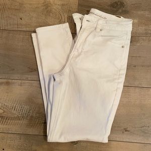 American Eagle high rise mom jean